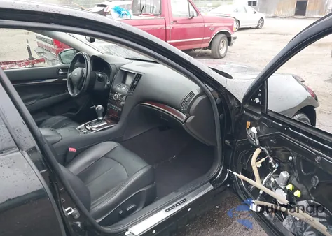 2010 Infiniti G37X из США, поврежденный, VIN JN1CV6AR2AM252442